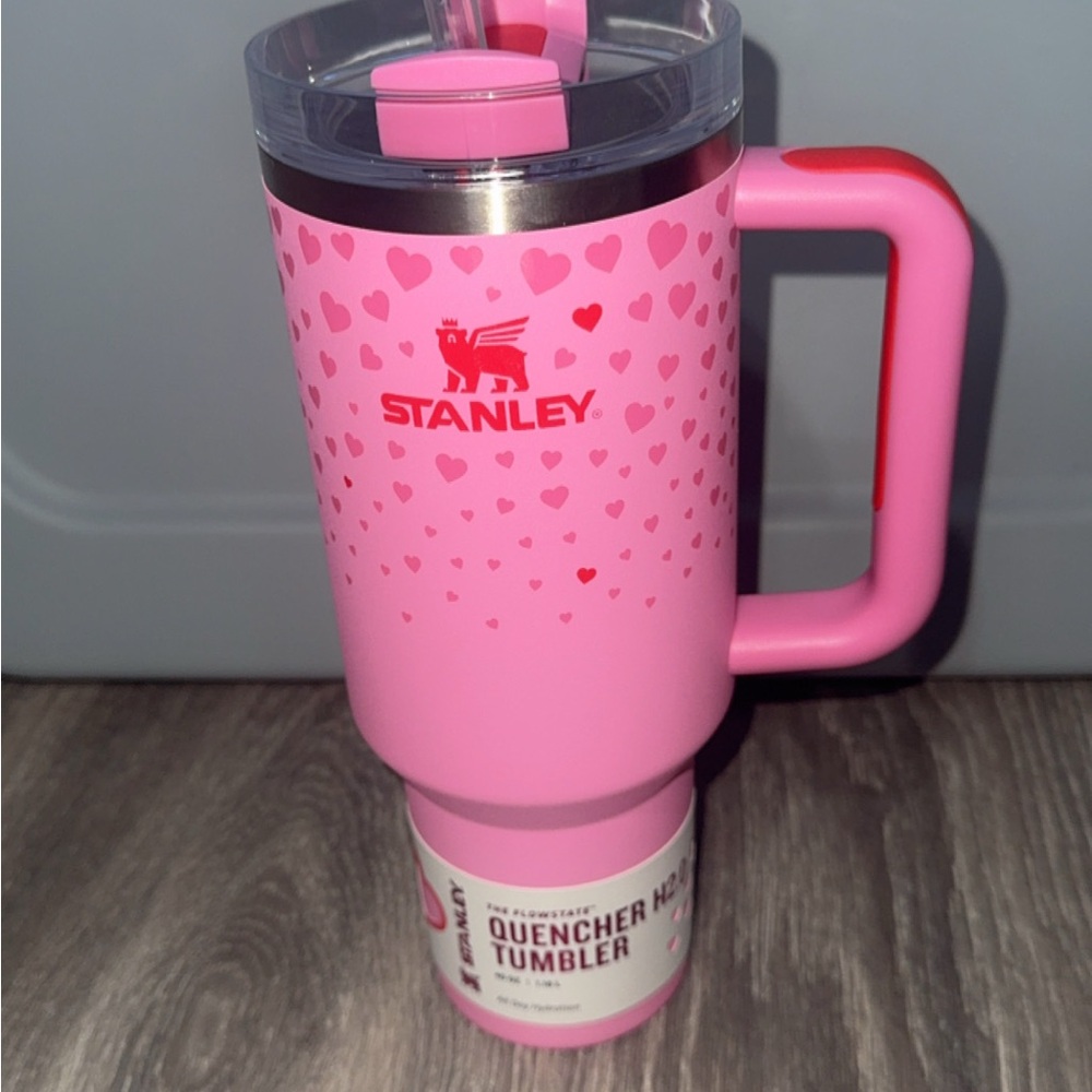 Stanley Pink Heart Tumbler limited edition
